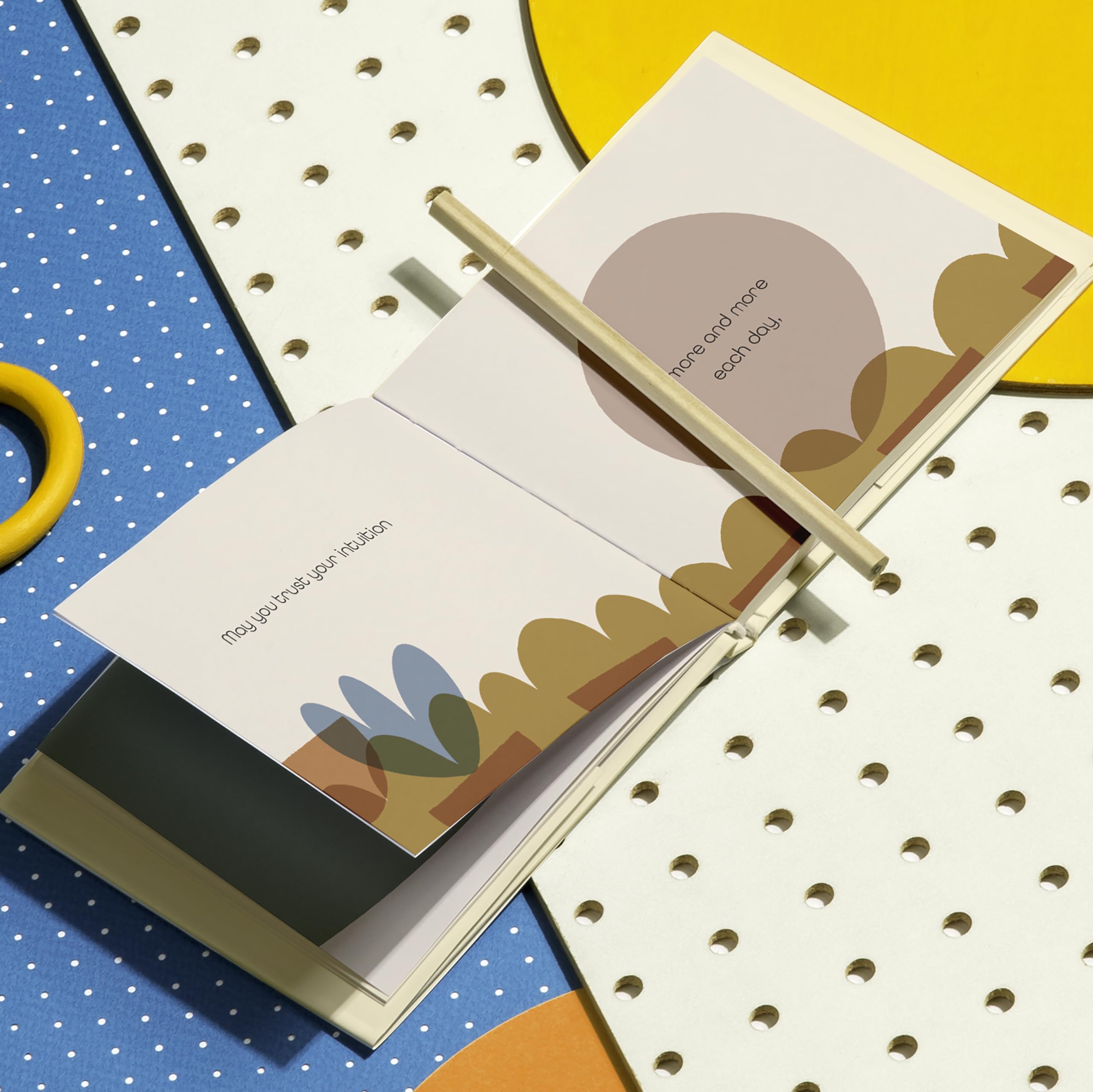 New Parent Fill-In Gift Book: A My Wishes for You Fill-In-the-Blank Book (Personalized By You) (Em & Friends Wishes for You Fill-in Books) - Image 6